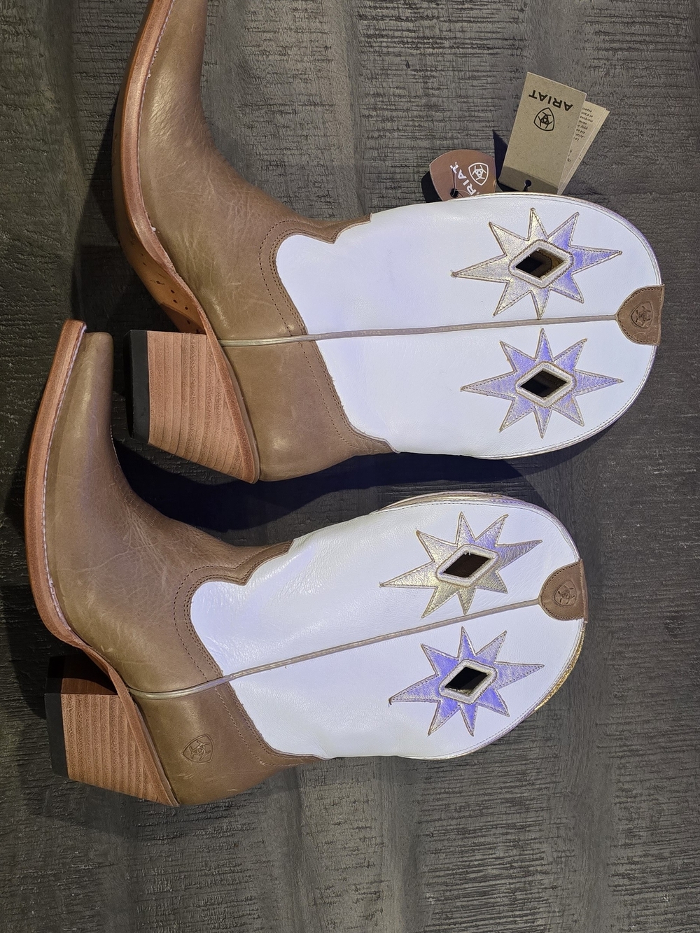 Ariat Two-Tone Western  Boots - White & Brown